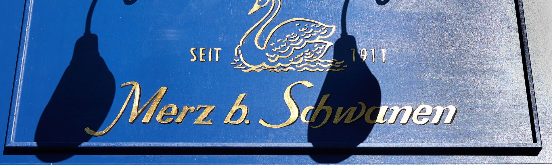 Store-Premiere für Merz b. Schwanen