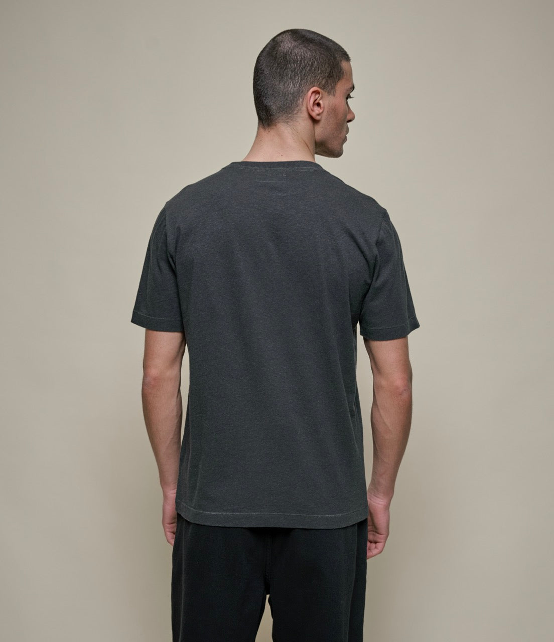 【関税込み】Merz b. Schwanen カーキ SCT04 Tシャツ Merz b. Schwanen SCT04 Good Basics 5.8oz Relaxed Fit Pima