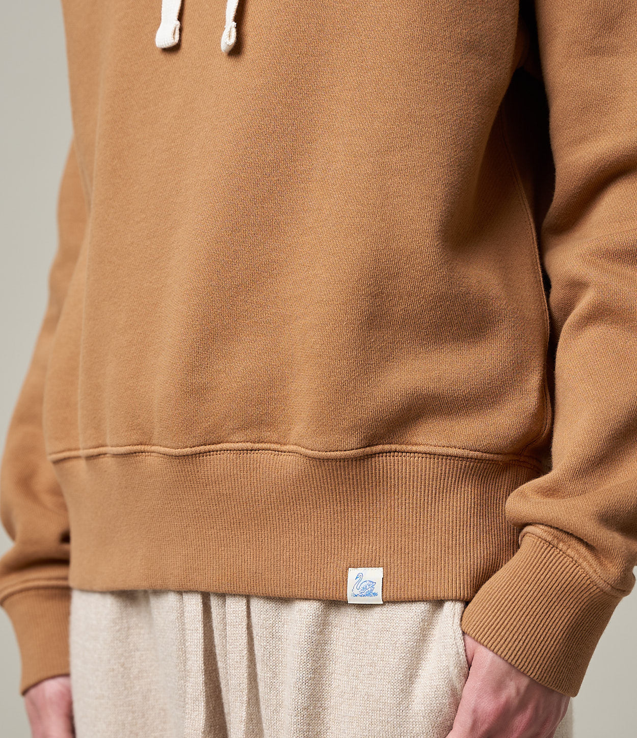 【efu エフ】新品CROPPED VINTAGE HOODIE カラー:BRN Vintage Fleece Cropped Hoodie – Merz b. Schwanen