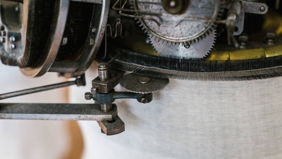 detail shot of needles on the loopwheeler