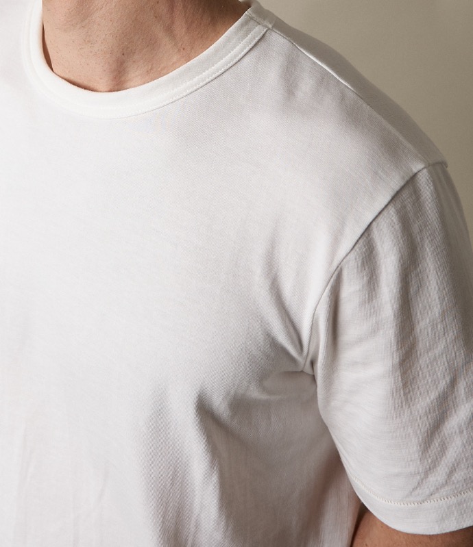 neckline detail of loopwheeled t-shirt in white