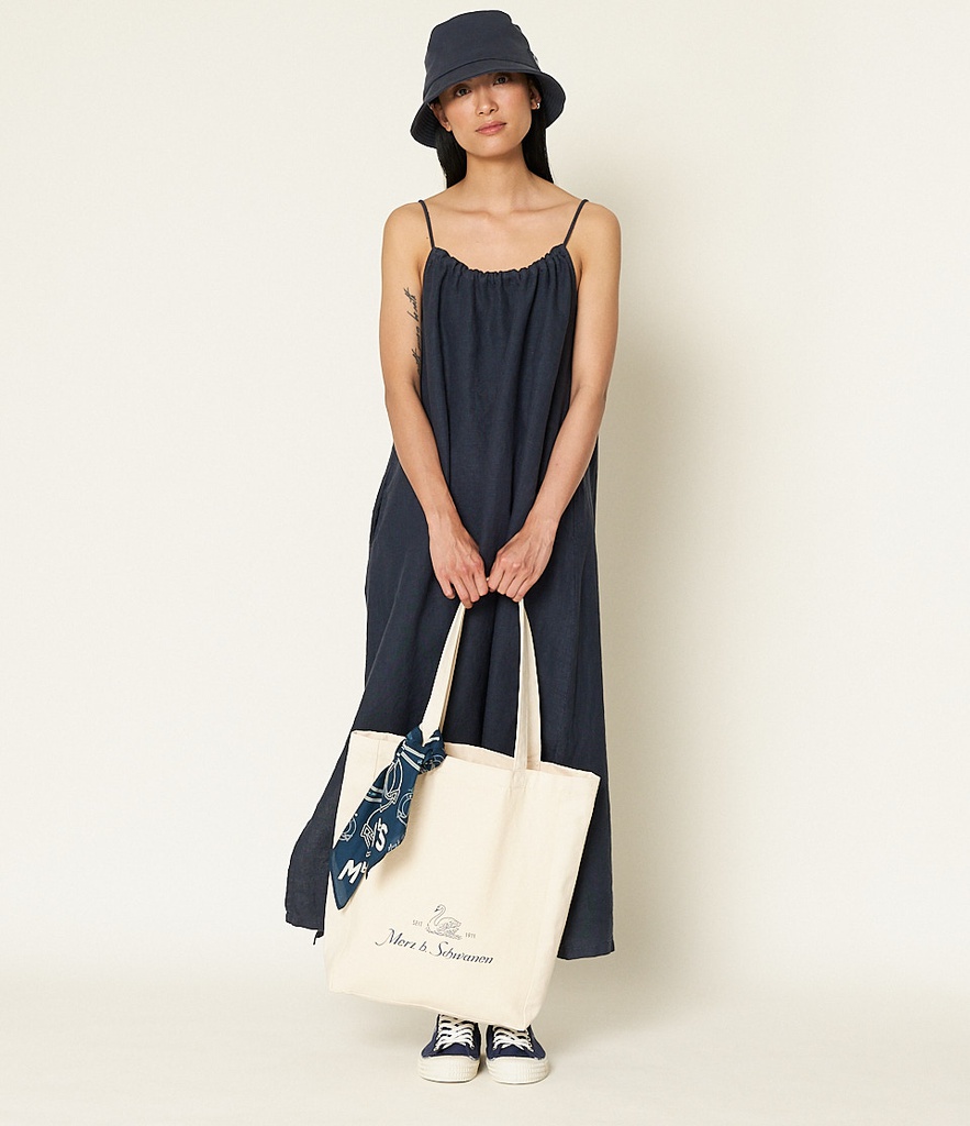 TOTE01_02_12.jpg