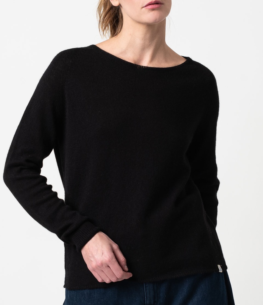 MBS_SKCN01_99_DEEP BLACK_PULLOVER_CASHMERE SILK MERINO WOOL_M3-3.jpg